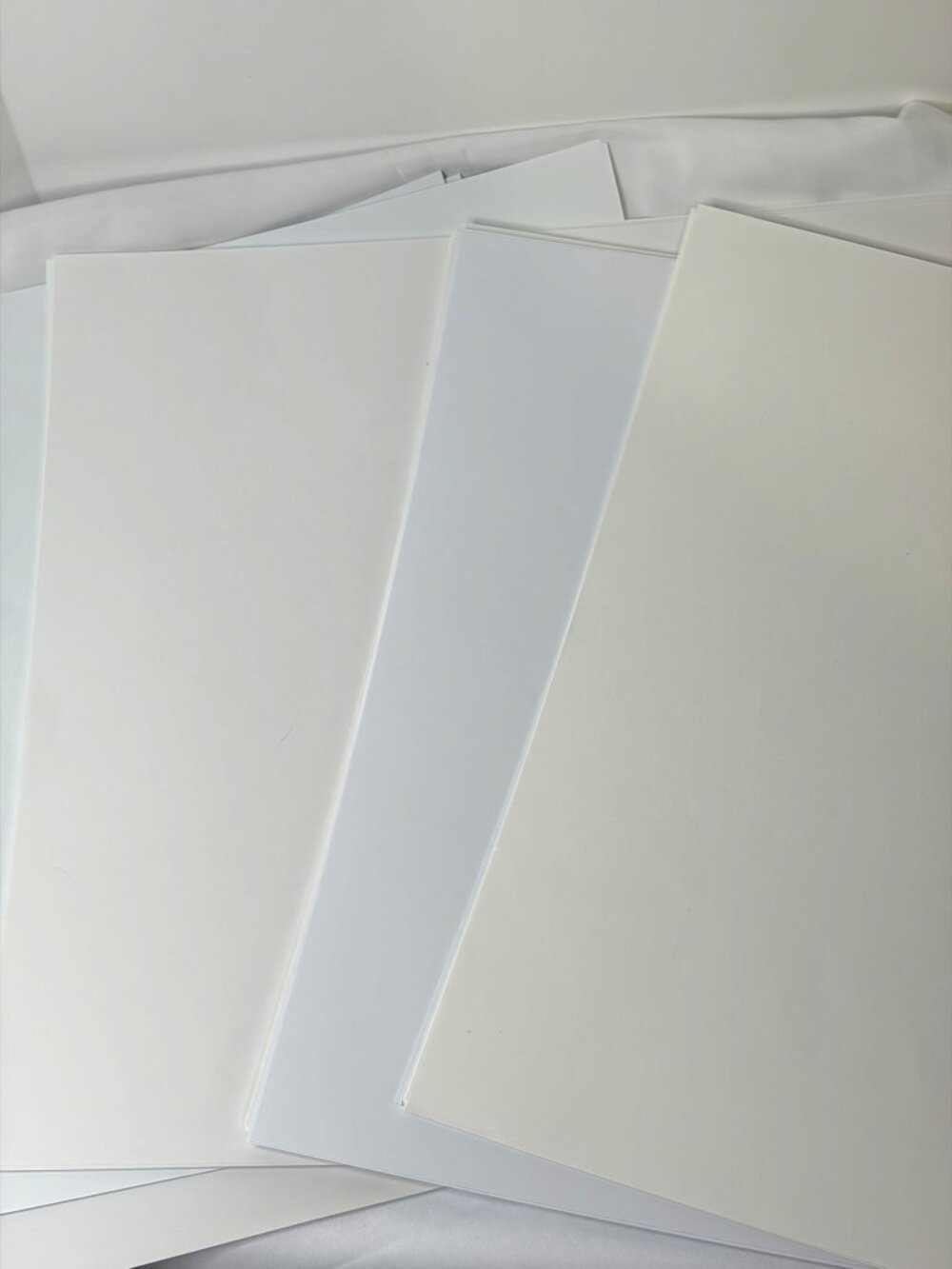 NWOT 100 Sheets 12x12 Scrapbook Paper White Cardstock Assorted Weights Acid Free
